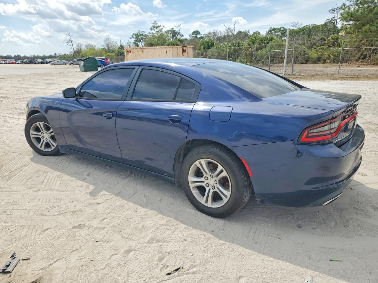 2016 DODGE CHARGER SE — снимка 2