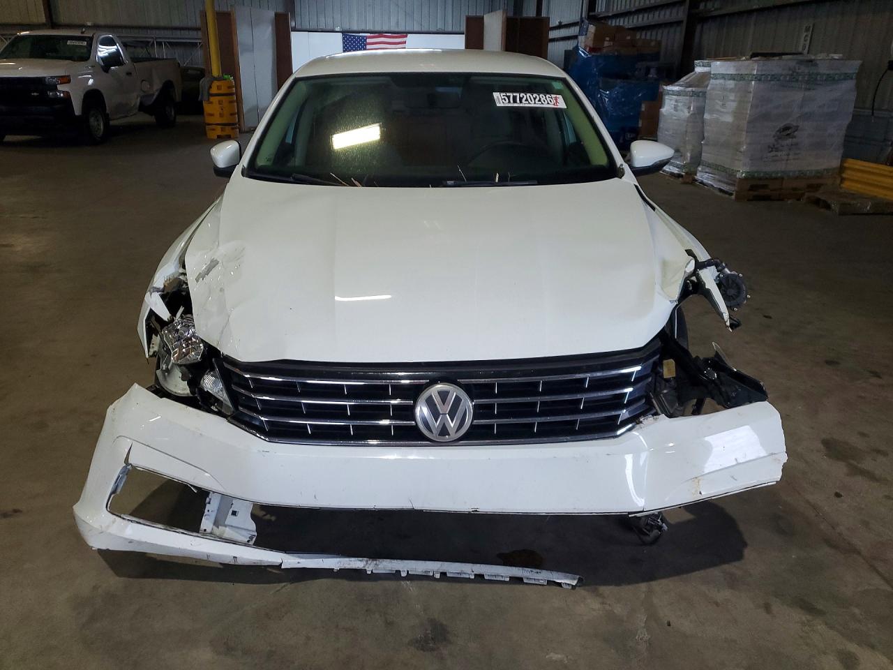 2017 VOLKSWAGEN PASSAT S — снимка 5
