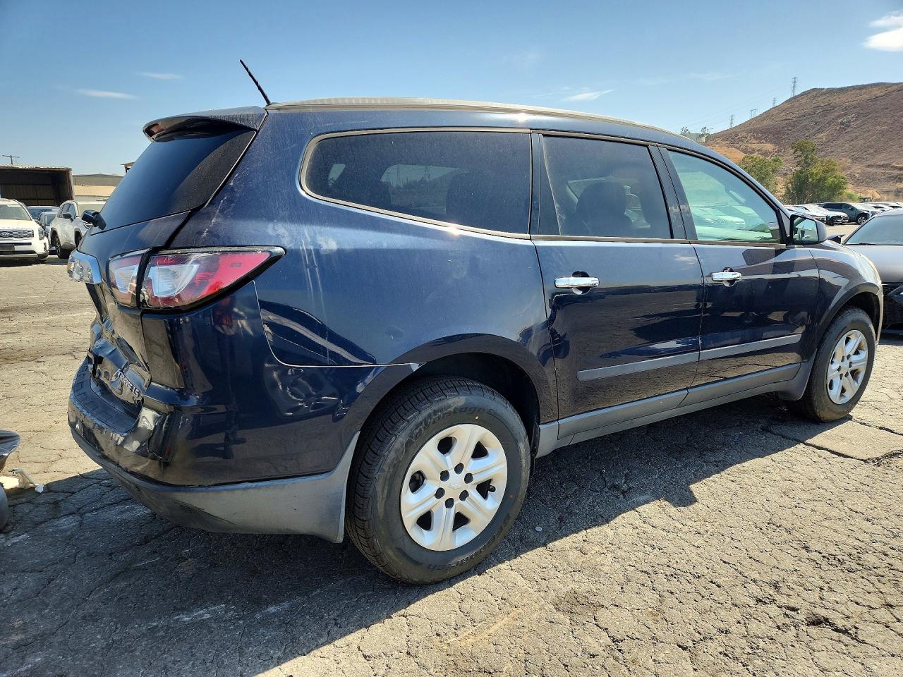 2016 CHEVROLET TRAVERSE LS — снимка 3