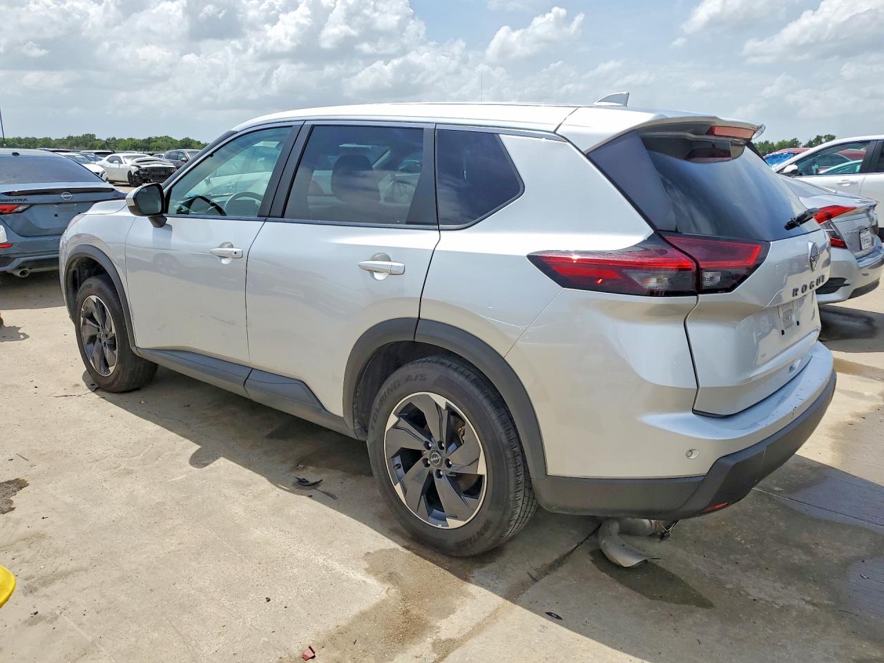 2025 NISSAN ROGUE SV — снимка 2