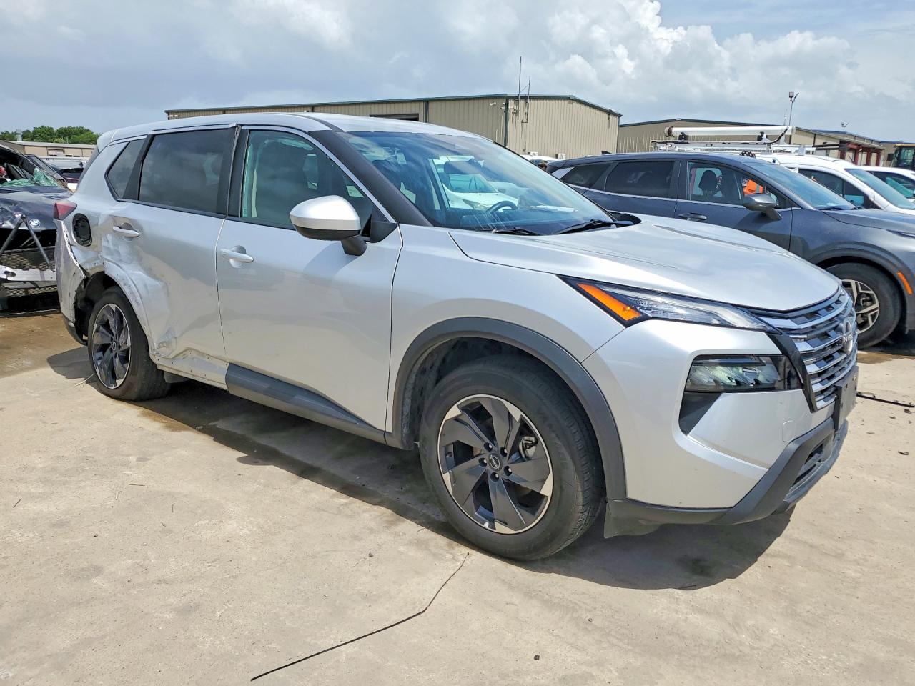 2025 NISSAN ROGUE SV — снимка 4