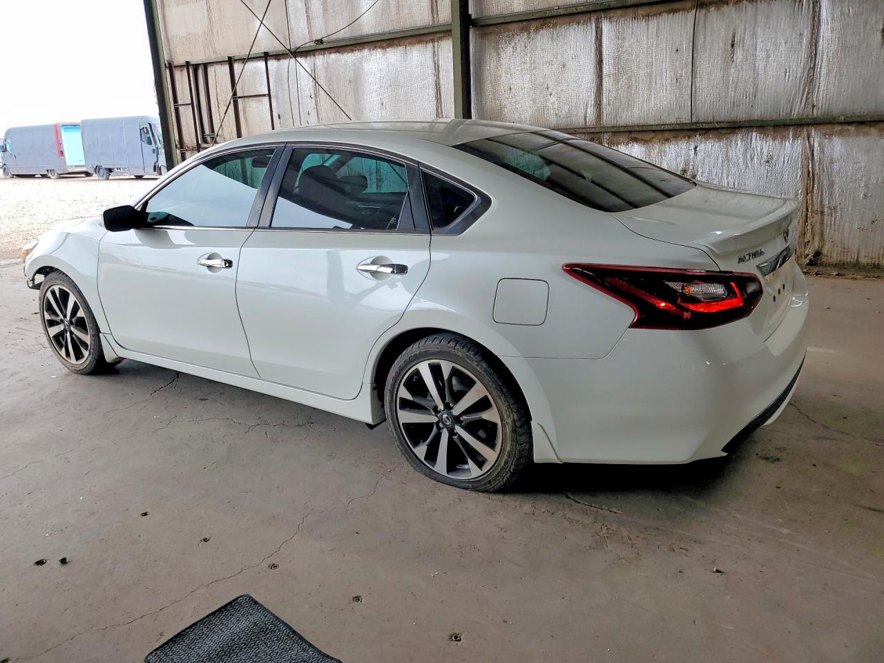 2018 NISSAN ALTIMA 2.5 SR — снимка 2