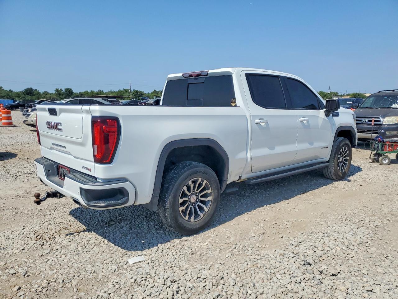 2021 GMC SIERRA K1500 AT4 — снимка 3