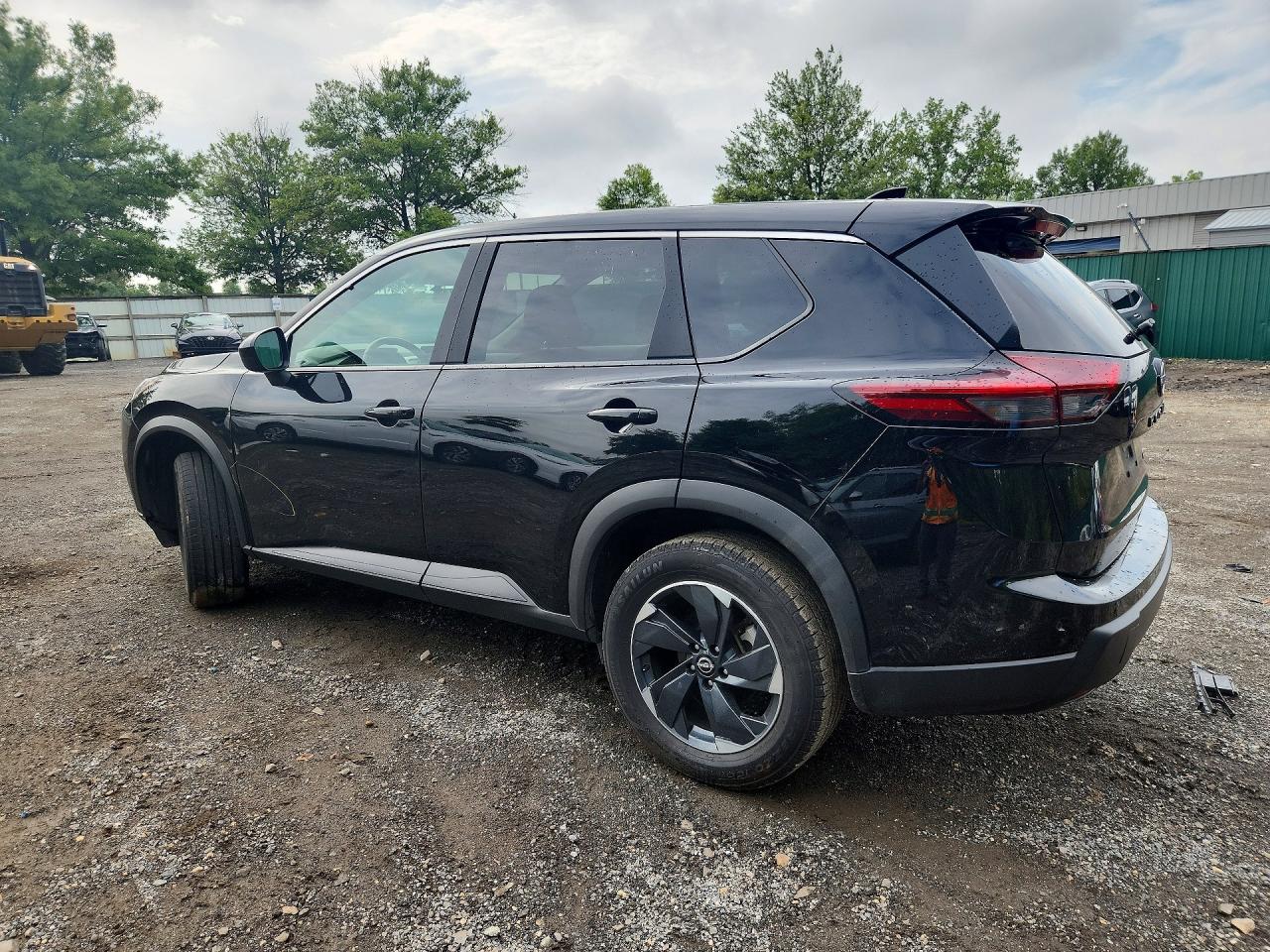 2025 NISSAN ROGUE SV — снимка 2