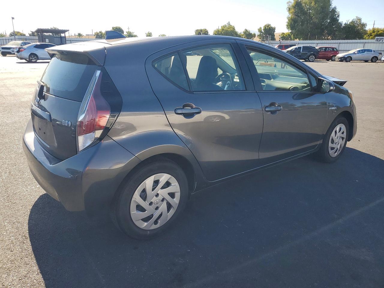 2016 TOYOTA PRIUS C ONE — снимка 3