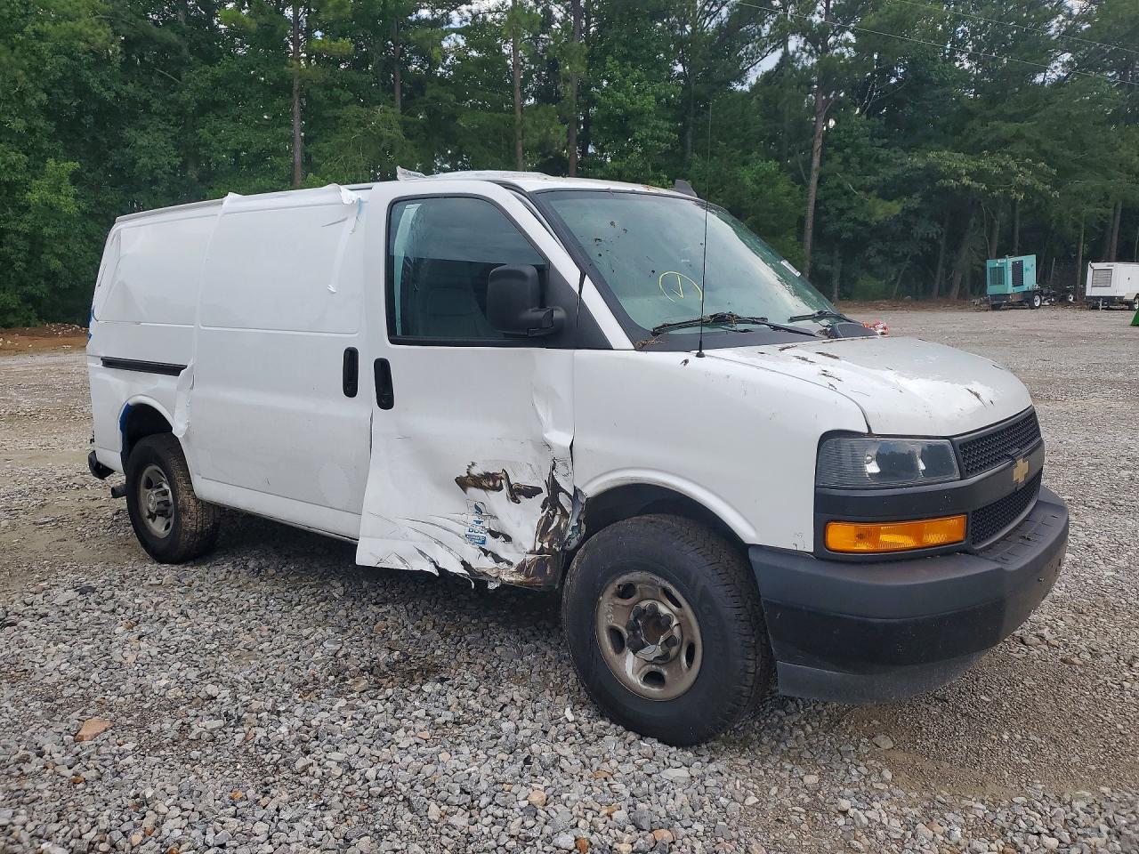 2022 CHEVROLET EXPRESS G2500 — снимка 4