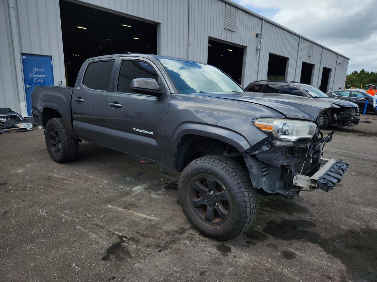 2016 TOYOTA TACOMA SR5 V6 — снимка 4