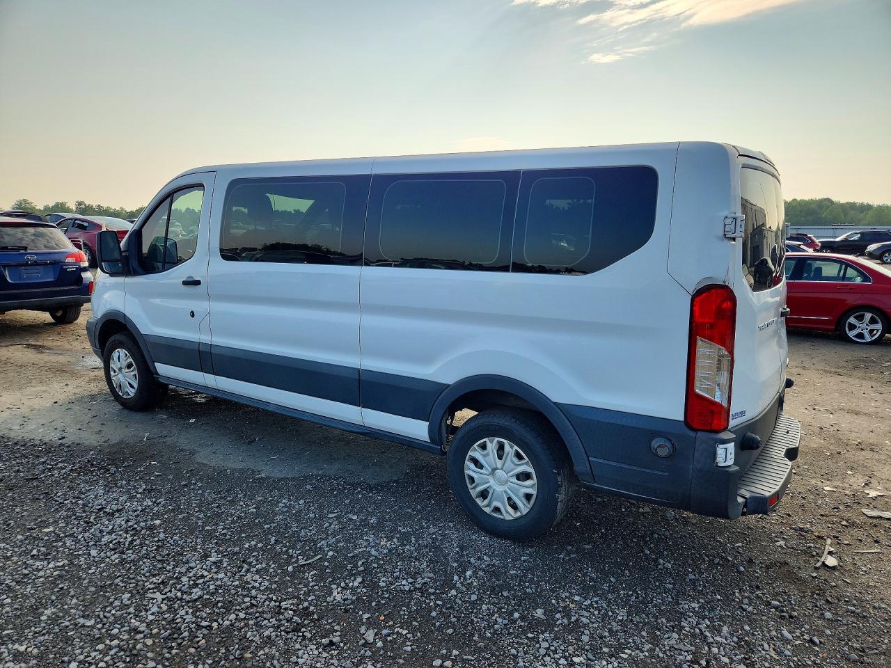 2016 FORD TRANSIT T-350 — снимка 2