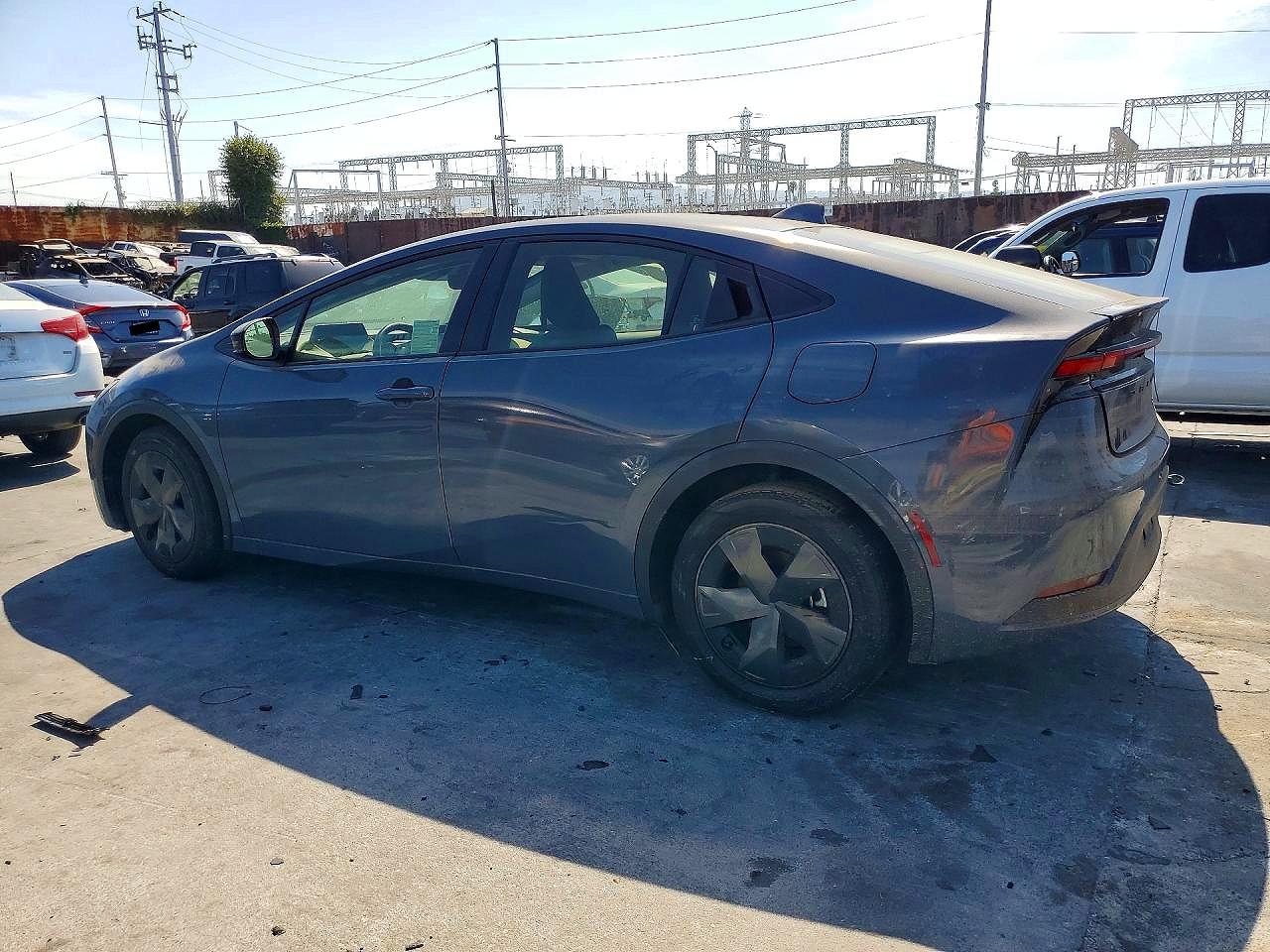 2024 TOYOTA PRIUS LE — снимка 2