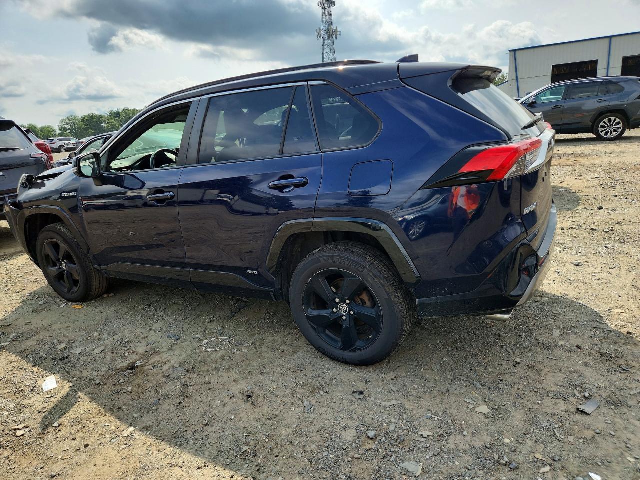 2019 TOYOTA RAV4 XSE — снимка 2