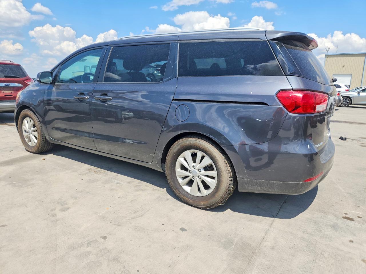 2015 KIA SEDONA LX — снимка 2