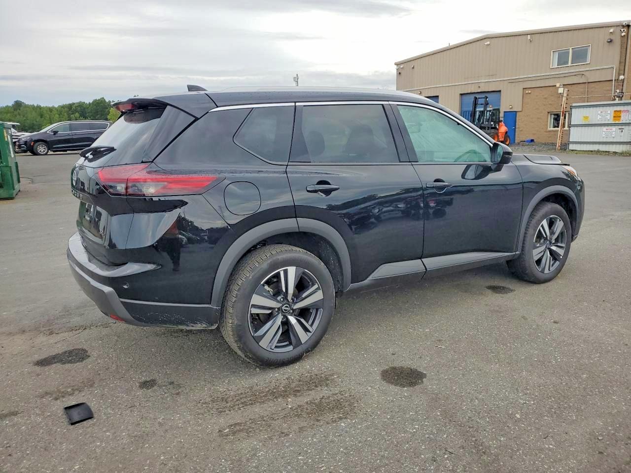 2026 NISSAN ROGUE SL — photo 3