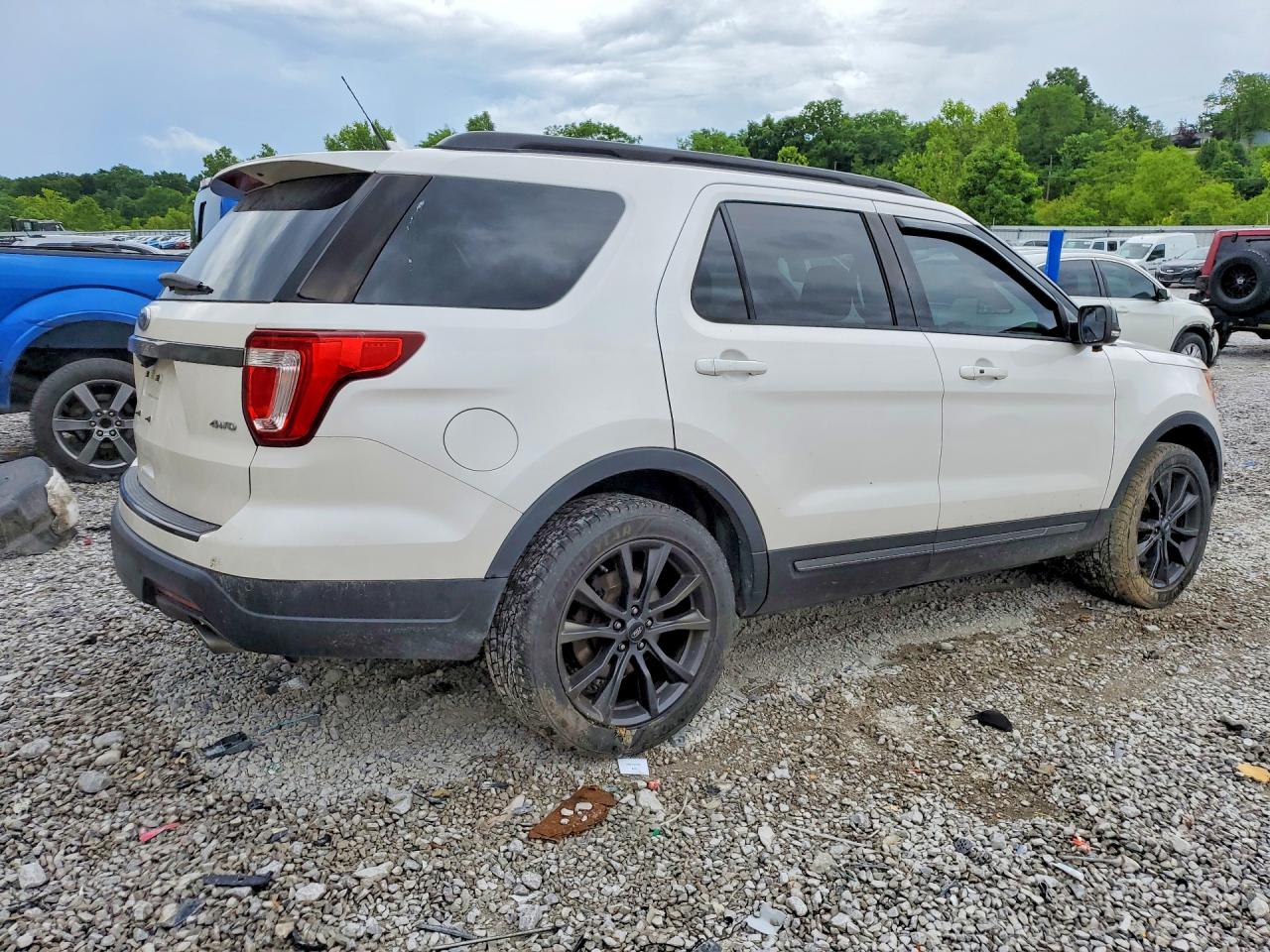 2018 FORD EXPLORER XLT — снимка 3
