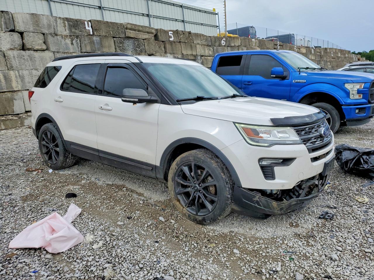 2018 FORD EXPLORER XLT — снимка 4
