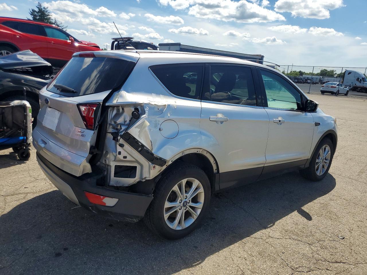 2019 FORD ESCAPE SE — снимка 3