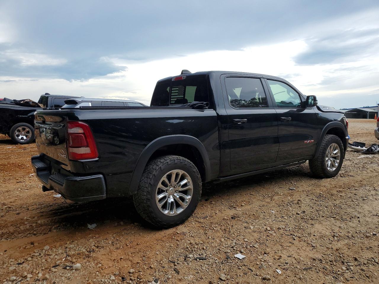 2023 RAM 1500 LARAMIE — снимка 3