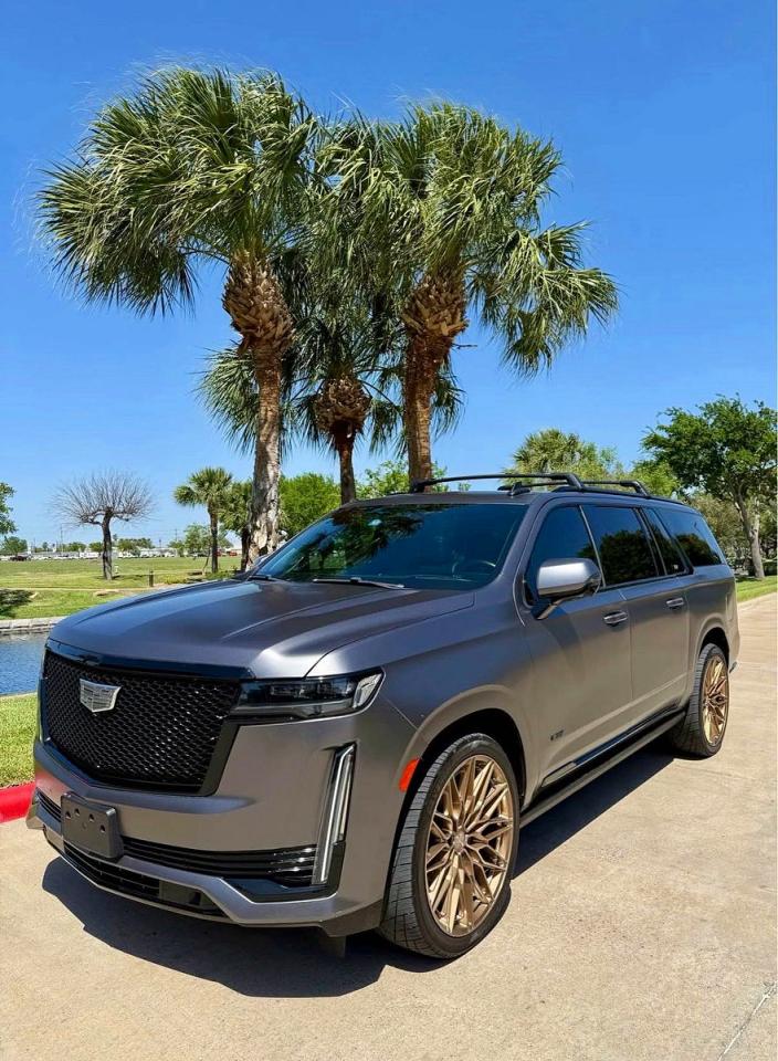 2022 CADILLAC ESCALADE ESV SPORT PLATINUM — снимка 2