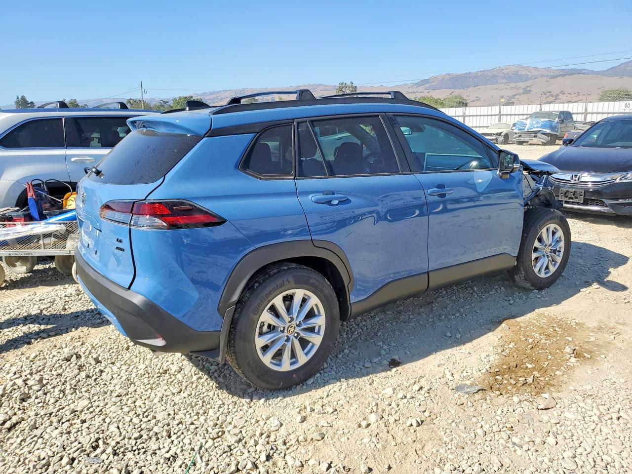 2026 TOYOTA COROLLA CROSS LE — снимка 3