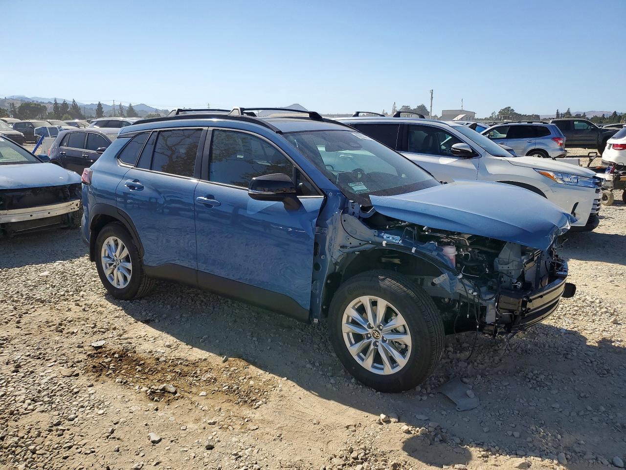 2026 TOYOTA COROLLA CROSS LE — снимка 4