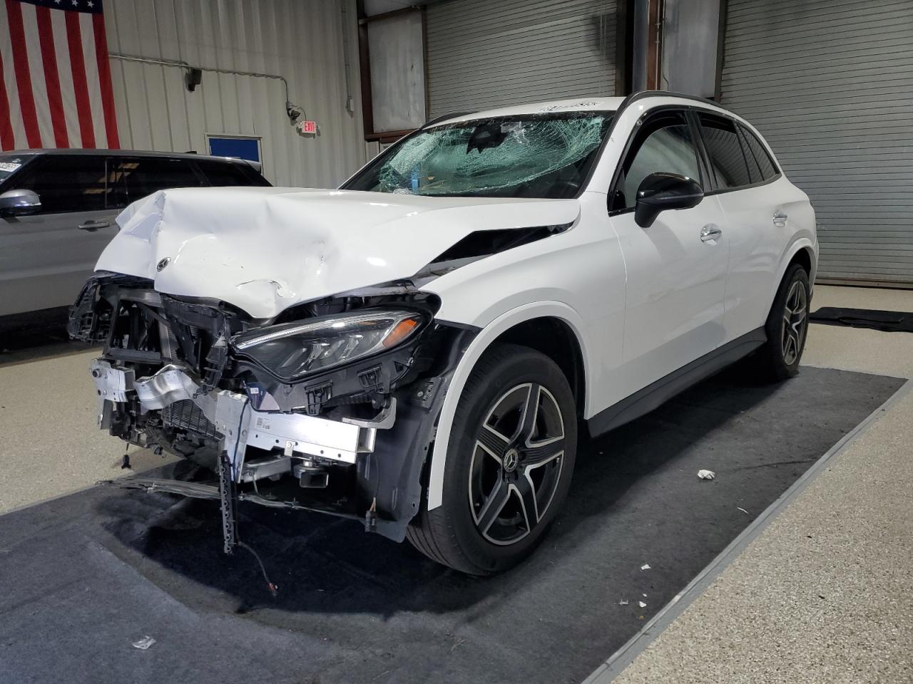 2023 MERCEDES-BENZ GLC 300