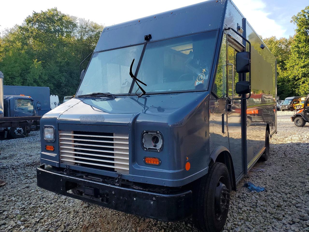 2021 FORD F59