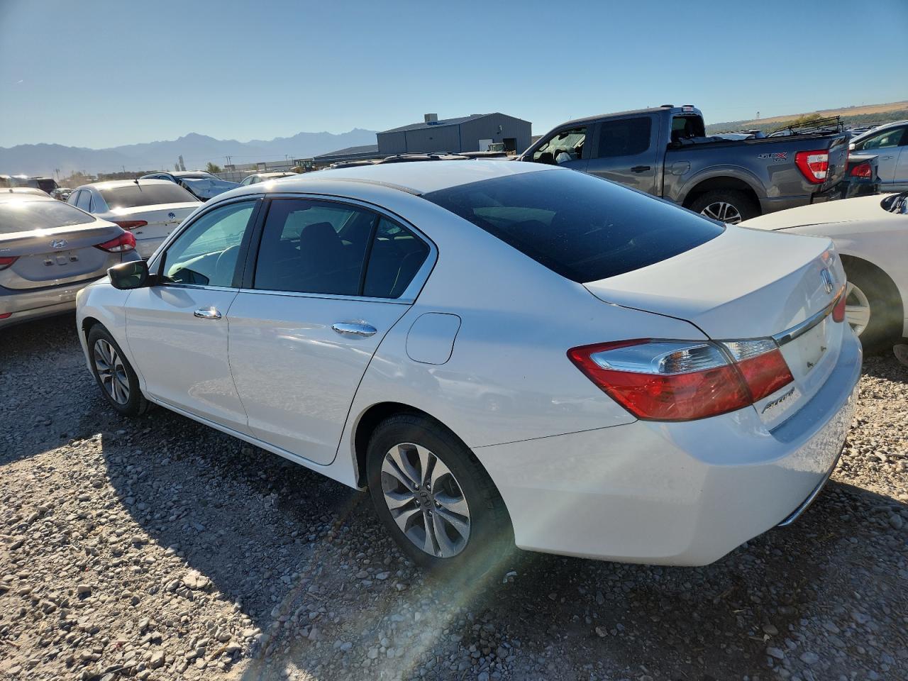 2015 HONDA ACCORD LX — снимка 2