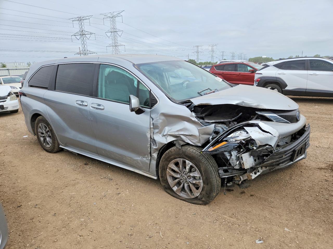 2024 TOYOTA SIENNA LE — снимка 4