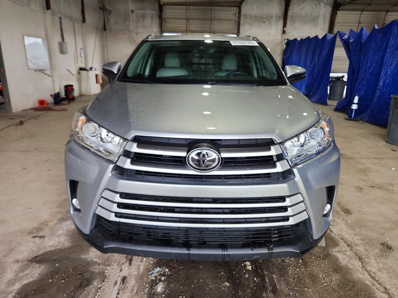 2017 TOYOTA HIGHLANDER XLE — снимка 5