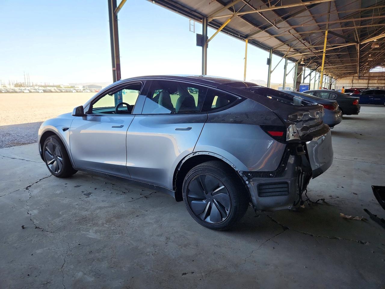 2026 TESLA MODEL Y — снимка 2