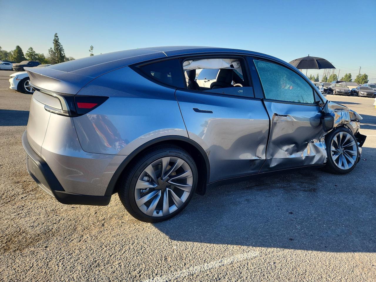 2026 TESLA MODEL Y — снимка 3