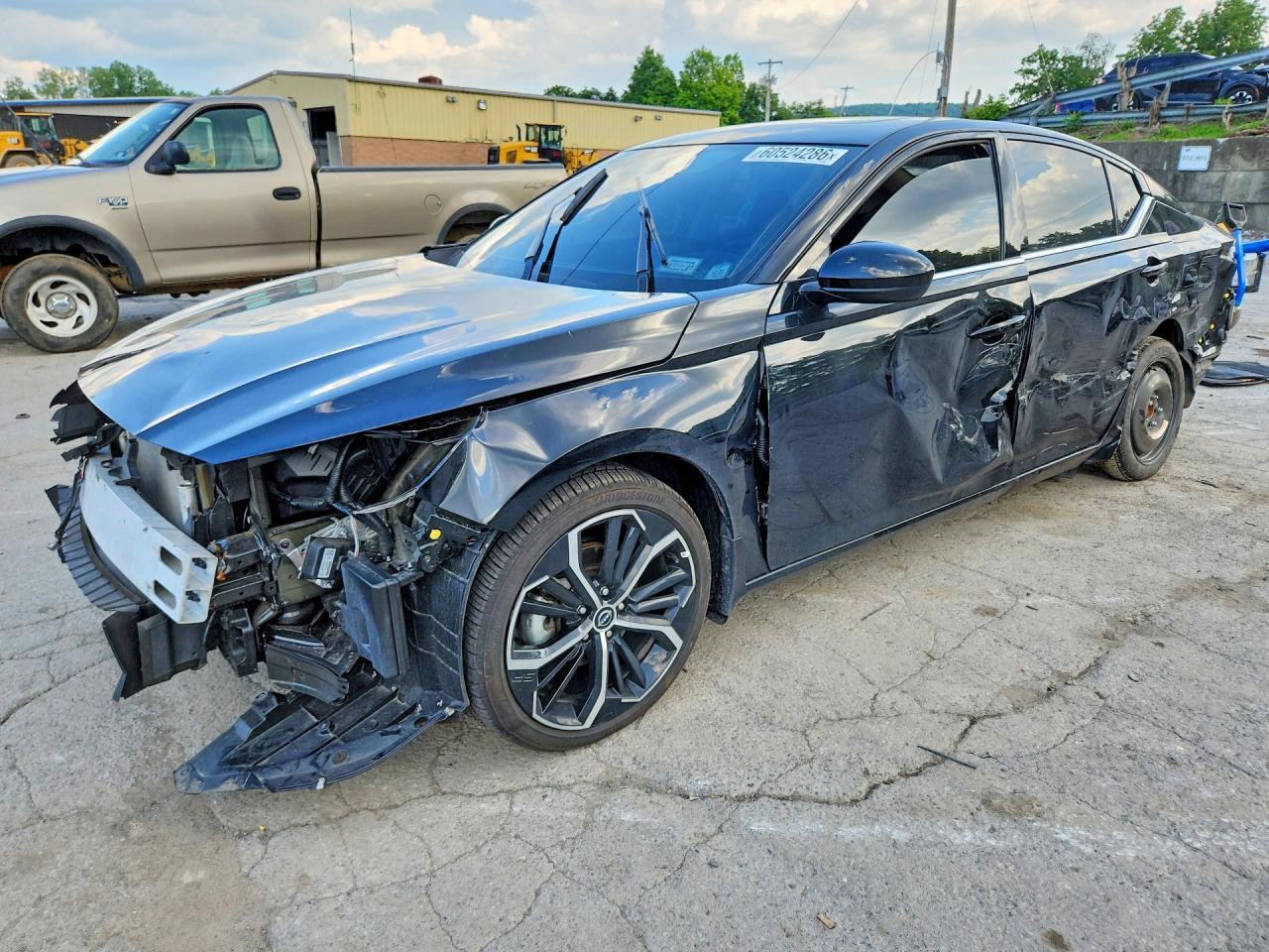 2025 NISSAN ALTIMA SR