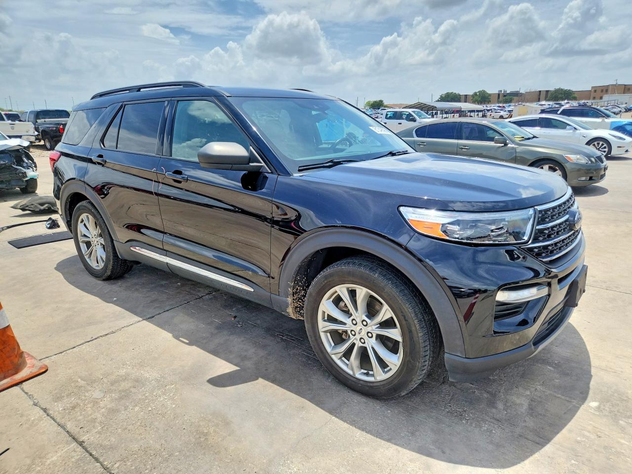 2020 FORD EXPLORER XLT — снимка 4