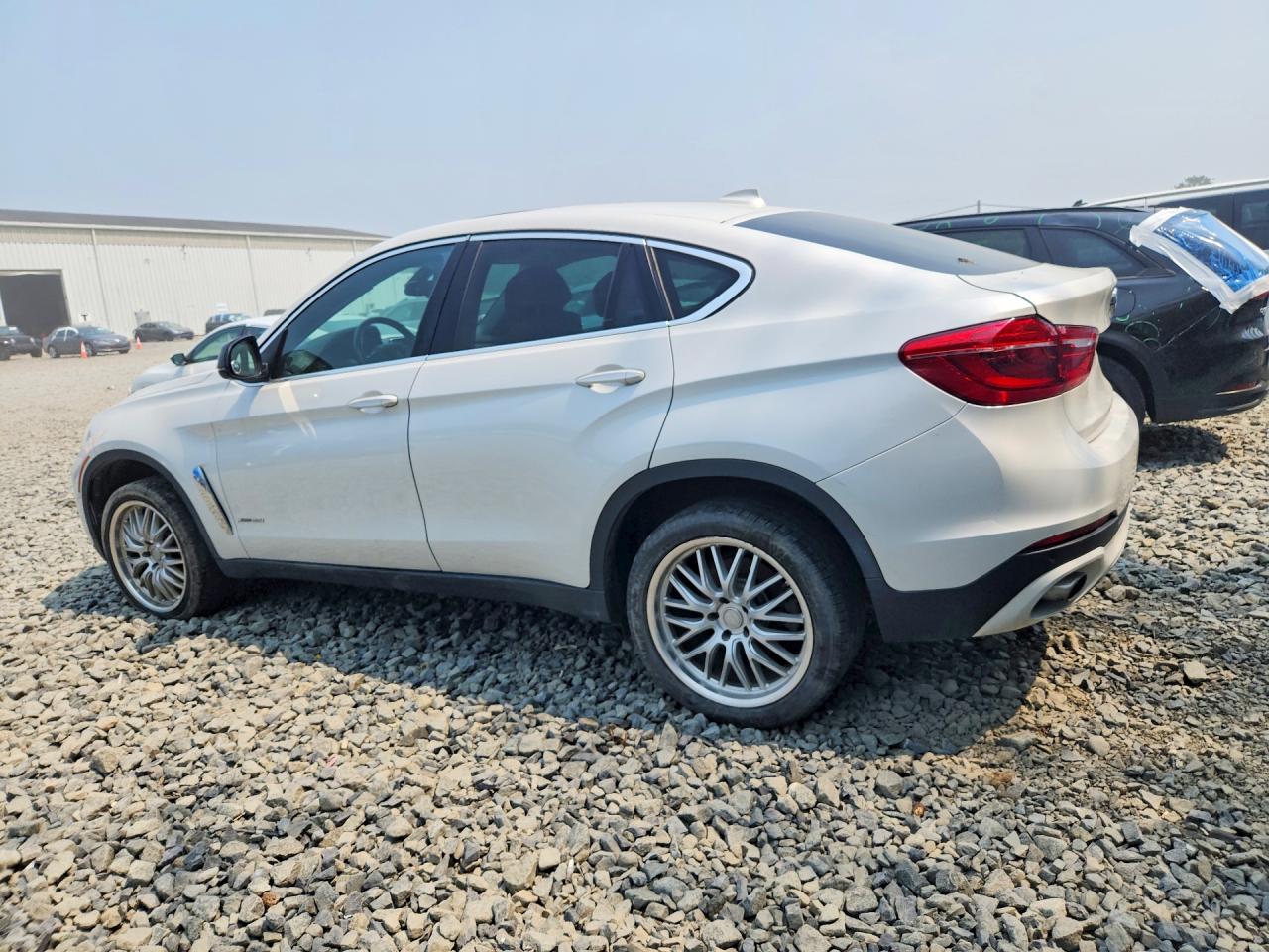 2015 BMW X6 XDRIVE35I — снимка 2