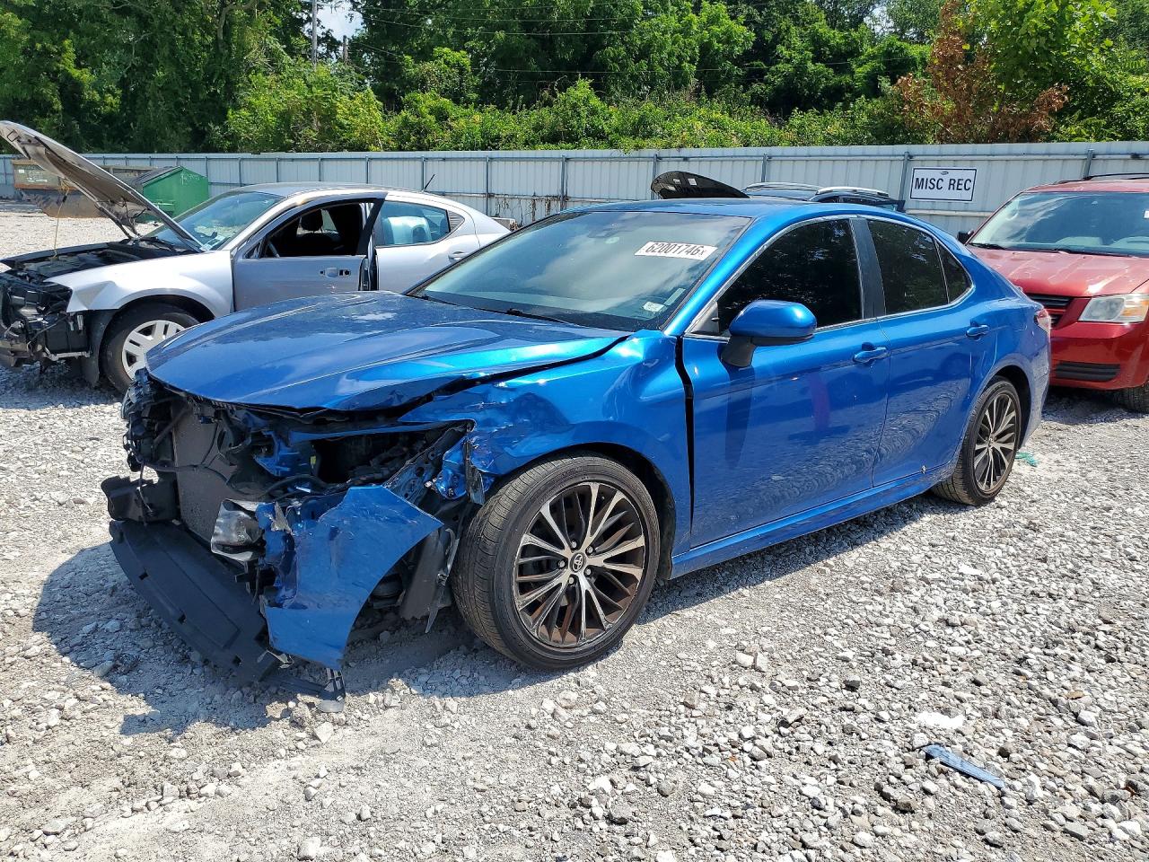 2020 TOYOTA CAMRY SE