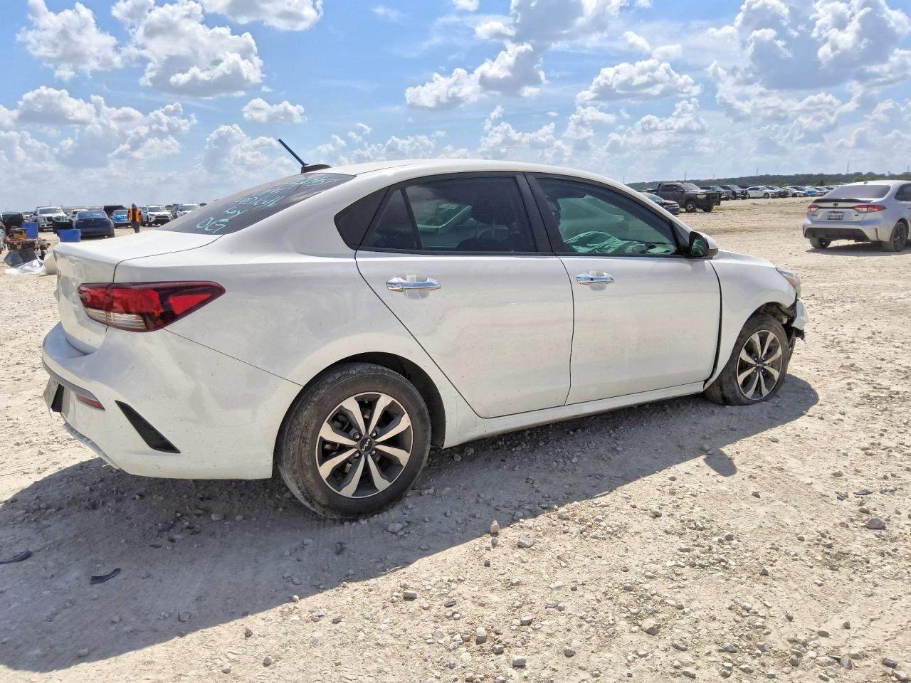 2023 KIA RIO S — снимка 3