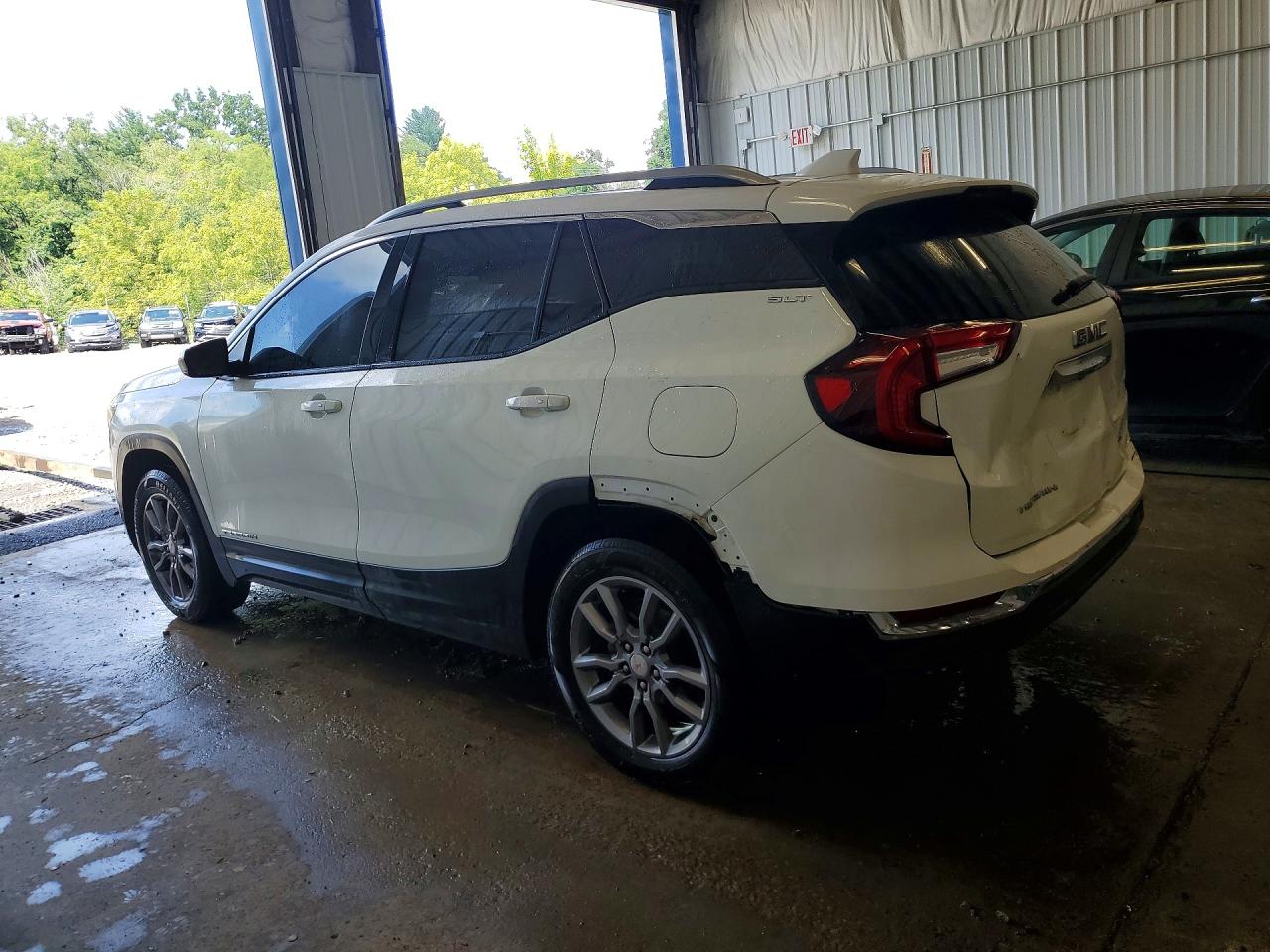 2022 GMC TERRAIN SLT — снимка 2