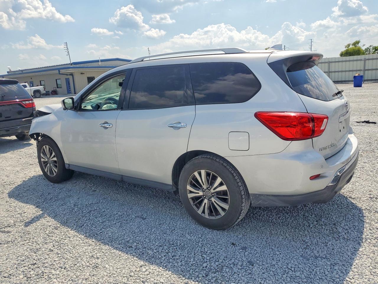 2019 NISSAN PATHFINDER SL — снимка 2