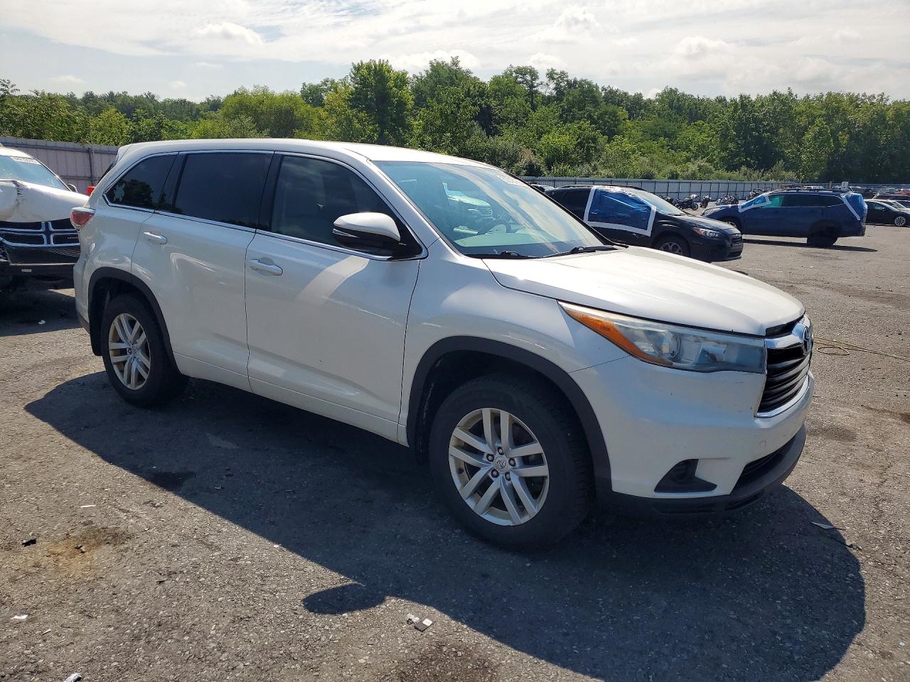 2015 TOYOTA HIGHLANDER LE — снимка 4