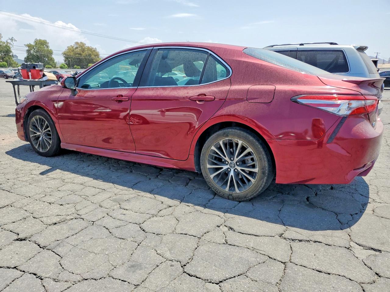 2018 TOYOTA CAMRY SE — снимка 2