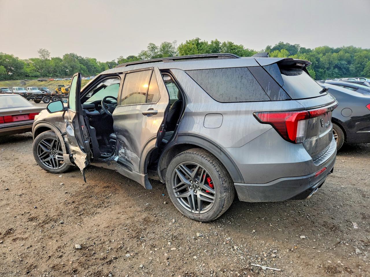 2025 FORD EXPLORER ST — снимка 2