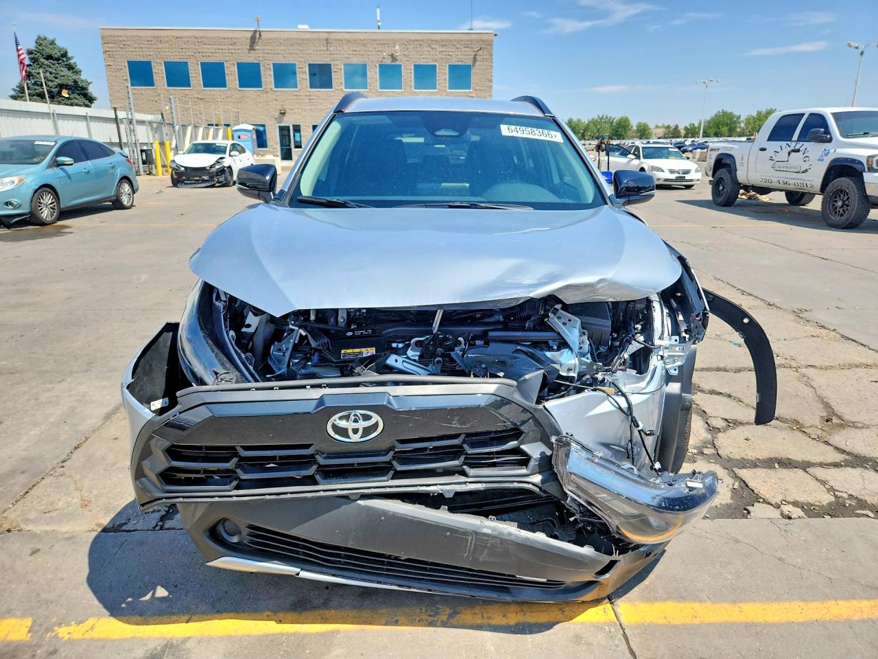 2026 TOYOTA COROLLA CROSS LE — снимка 5