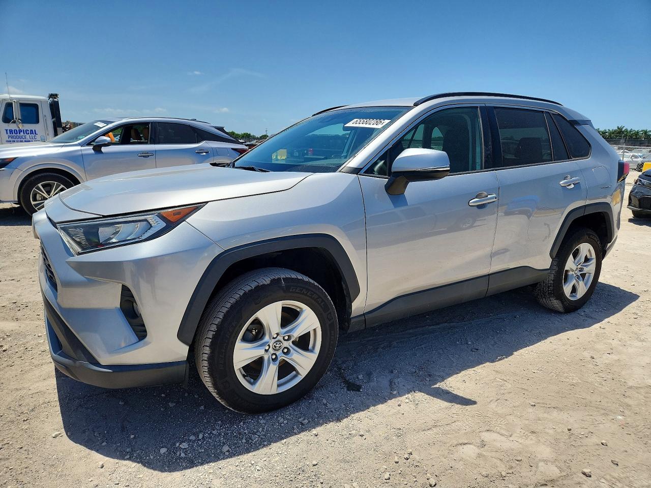 2020 TOYOTA RAV4 XLE