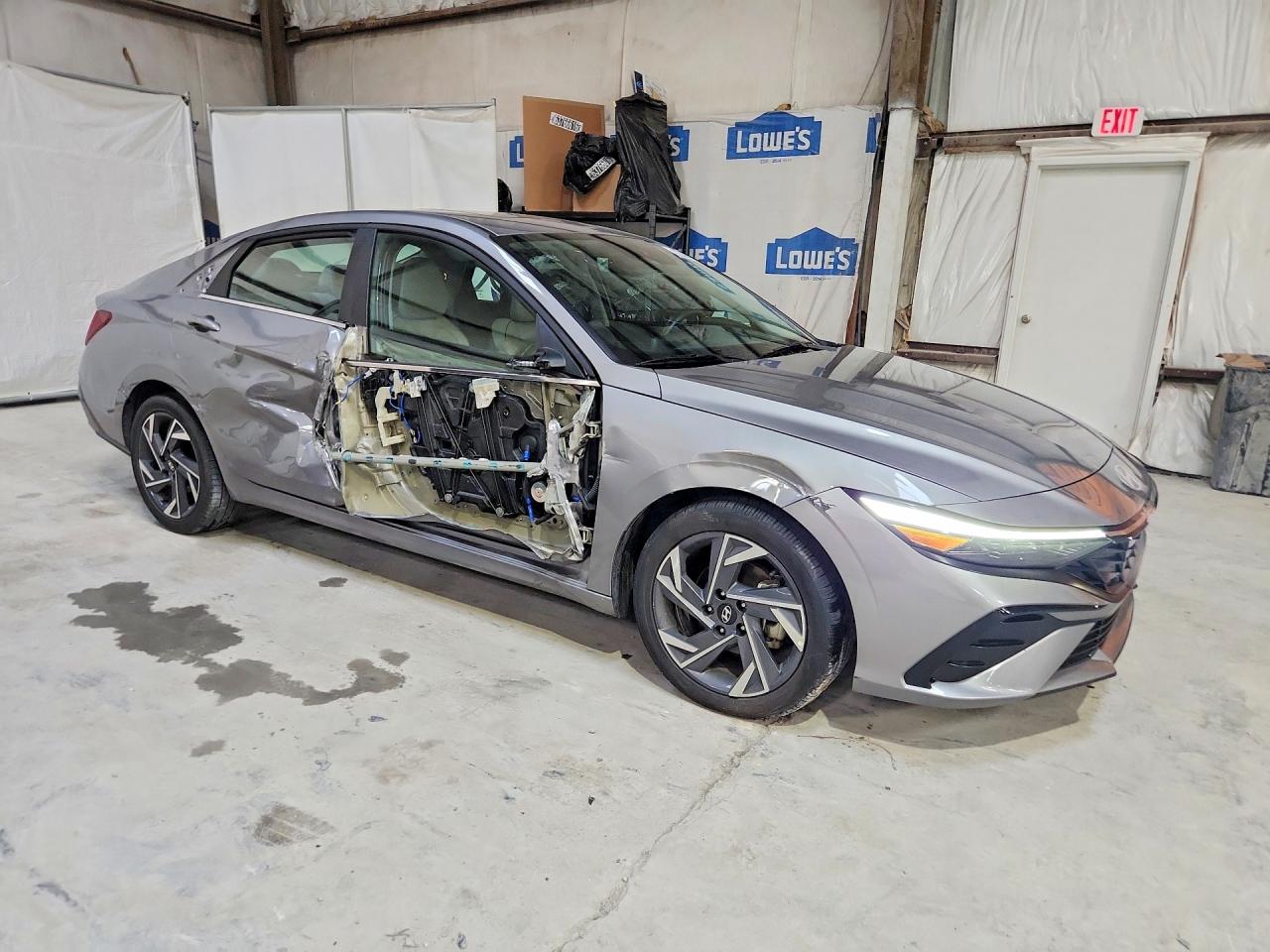 2025 HYUNDAI ELANTRA LIMITED — снимка 4