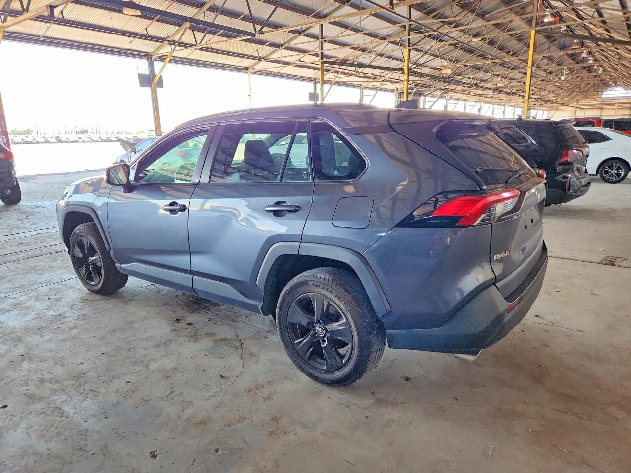 2019 TOYOTA RAV4 XLE — снимка 2
