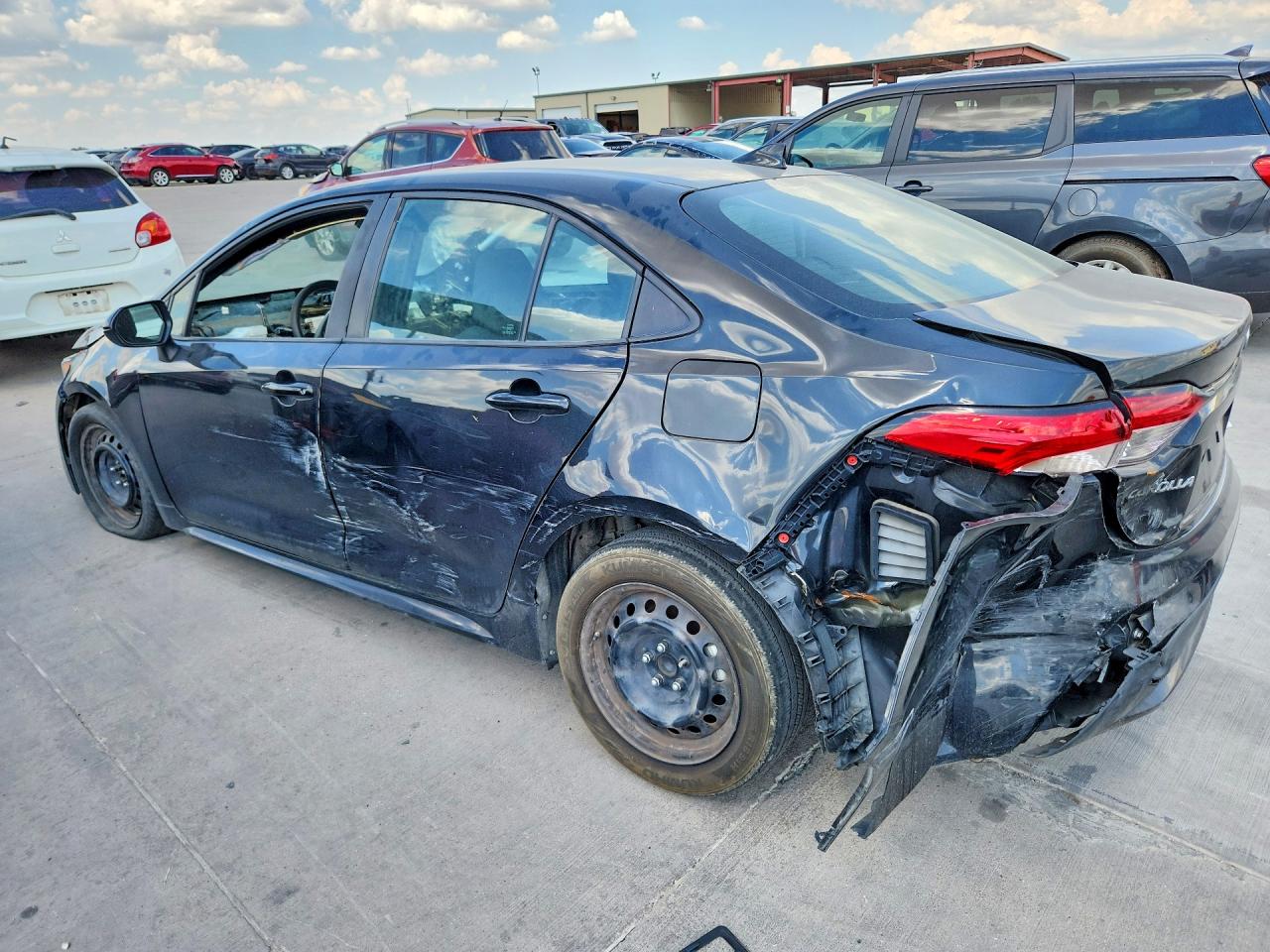 2021 TOYOTA COROLLA LE — снимка 2