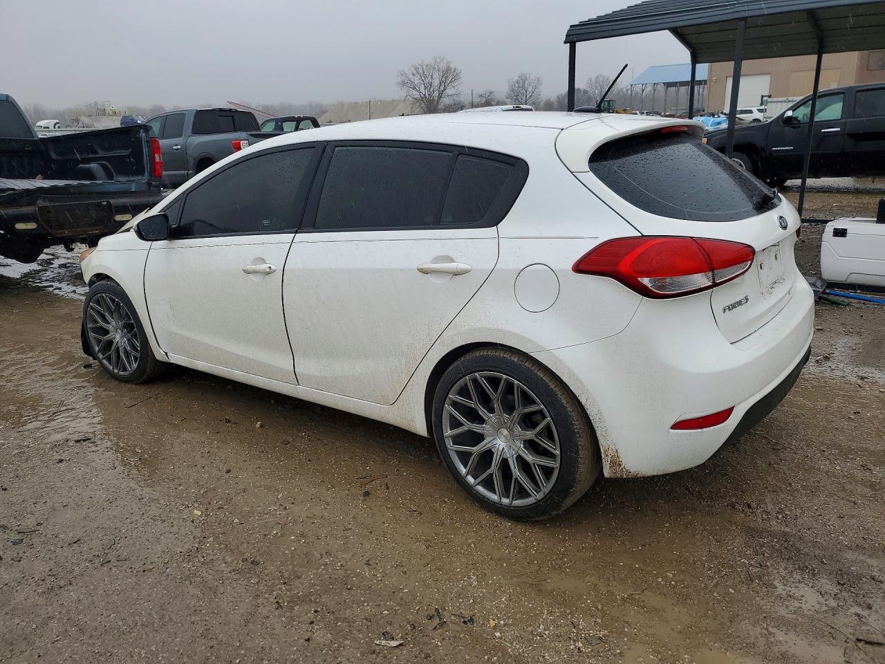 2016 KIA FORTE5 LX — снимка 2