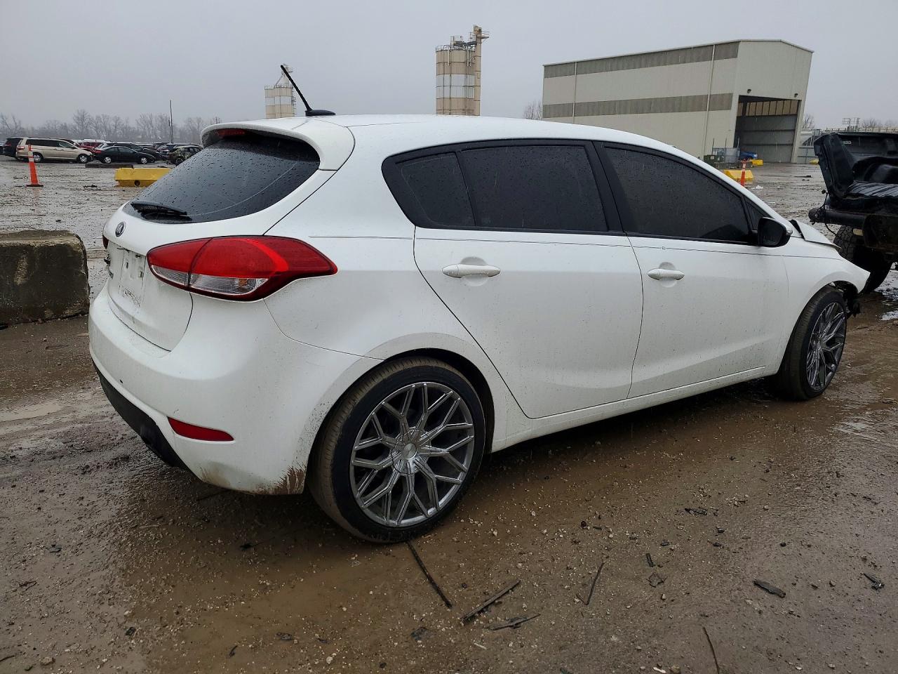 2016 KIA FORTE5 LX — снимка 3