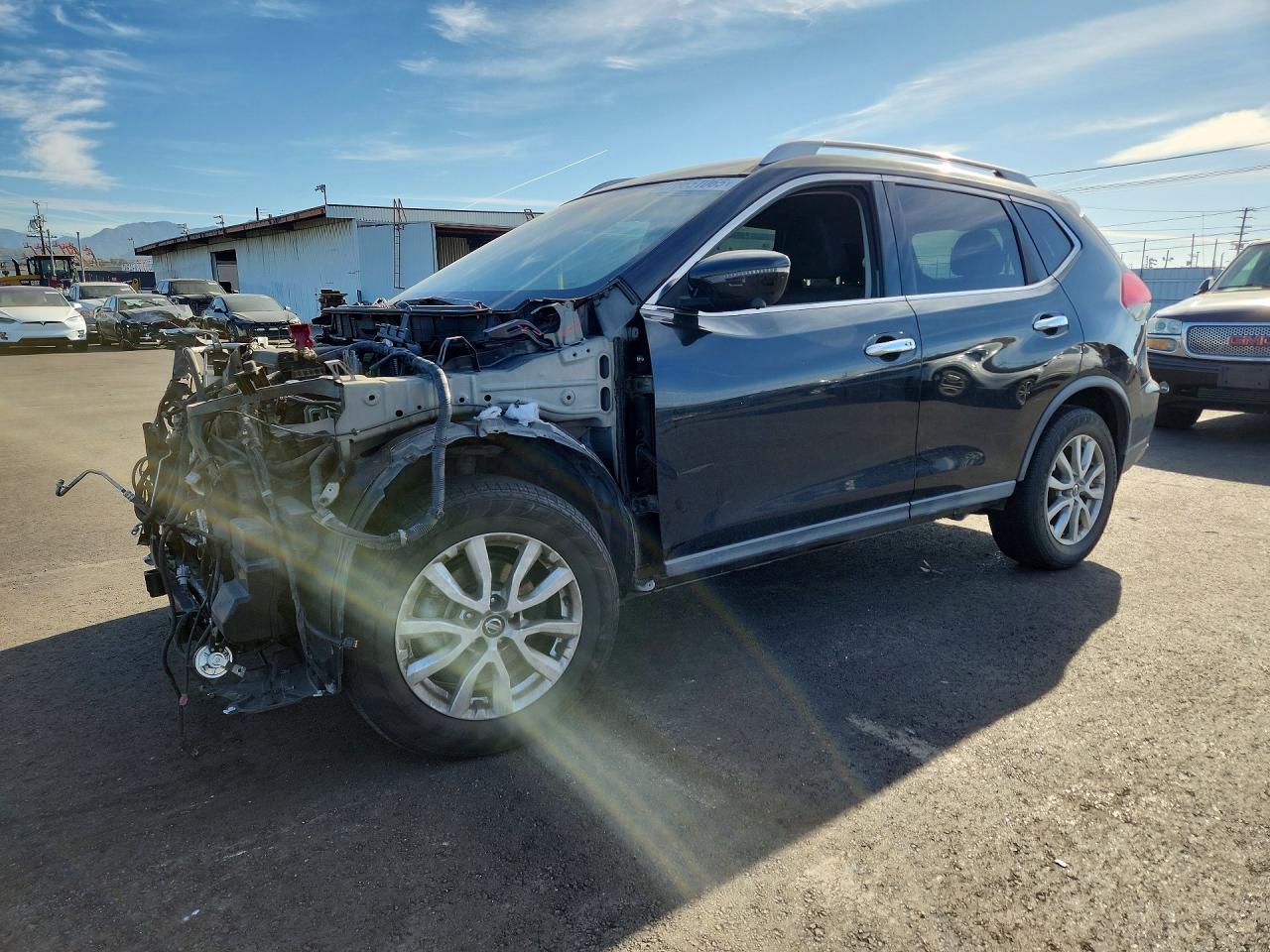 2017 NISSAN ROGUE S
