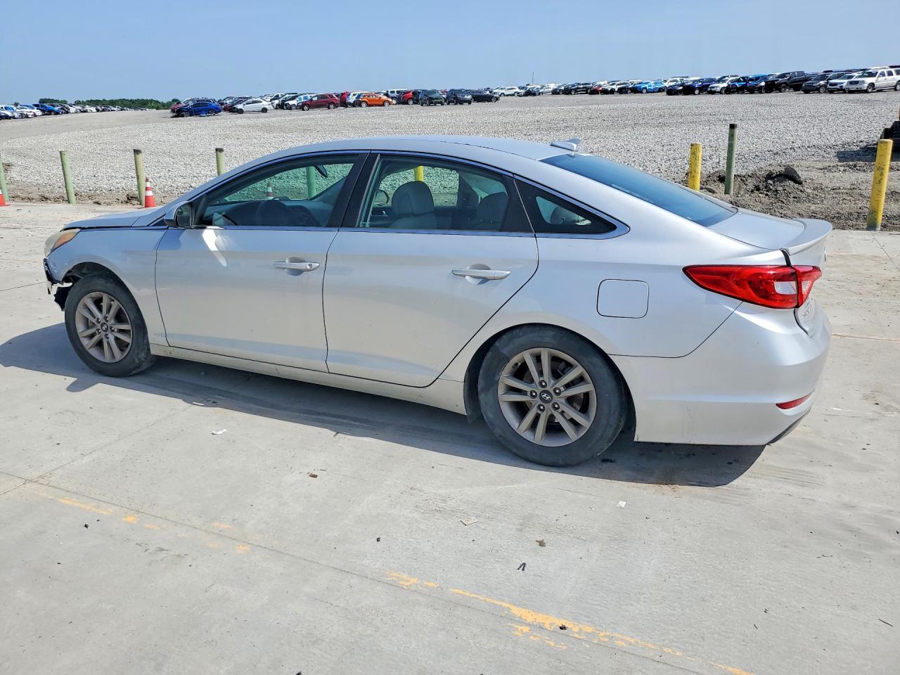 2015 HYUNDAI SONATA SE — снимка 2