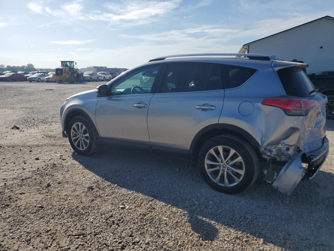 2016 TOYOTA RAV4 LIMITED — снимка 2